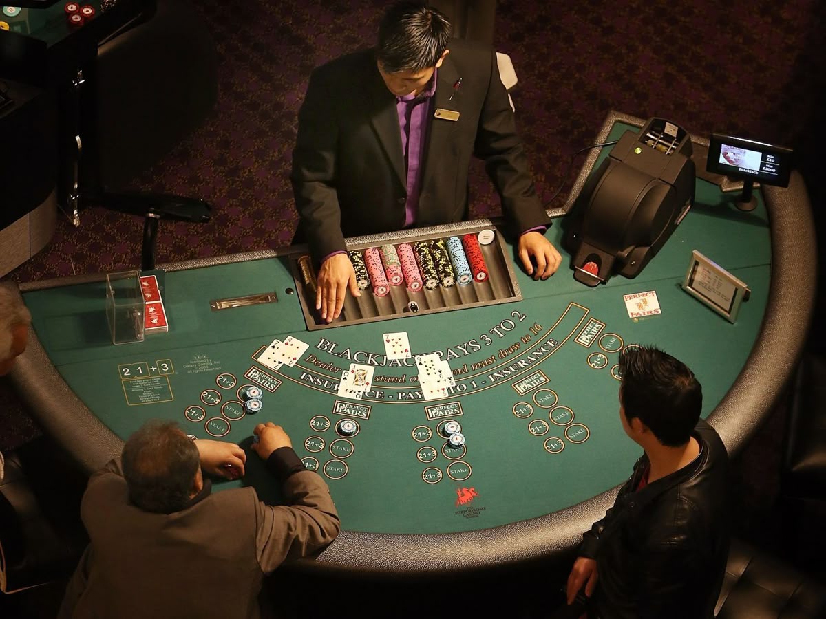888 Casino کیسینو میں پوکر گیمز